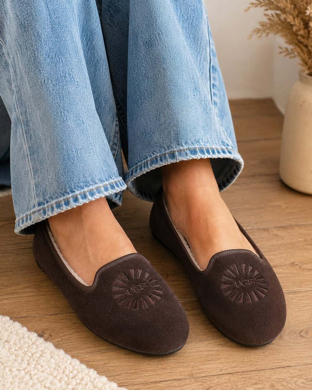 UGG Alloway Women’s 6 Chocolate Brown Suede Shearling Ballet Flats Loafers